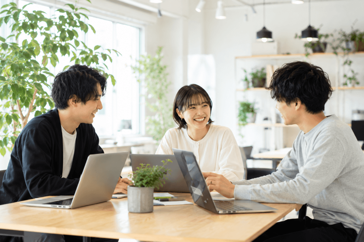 採用情報